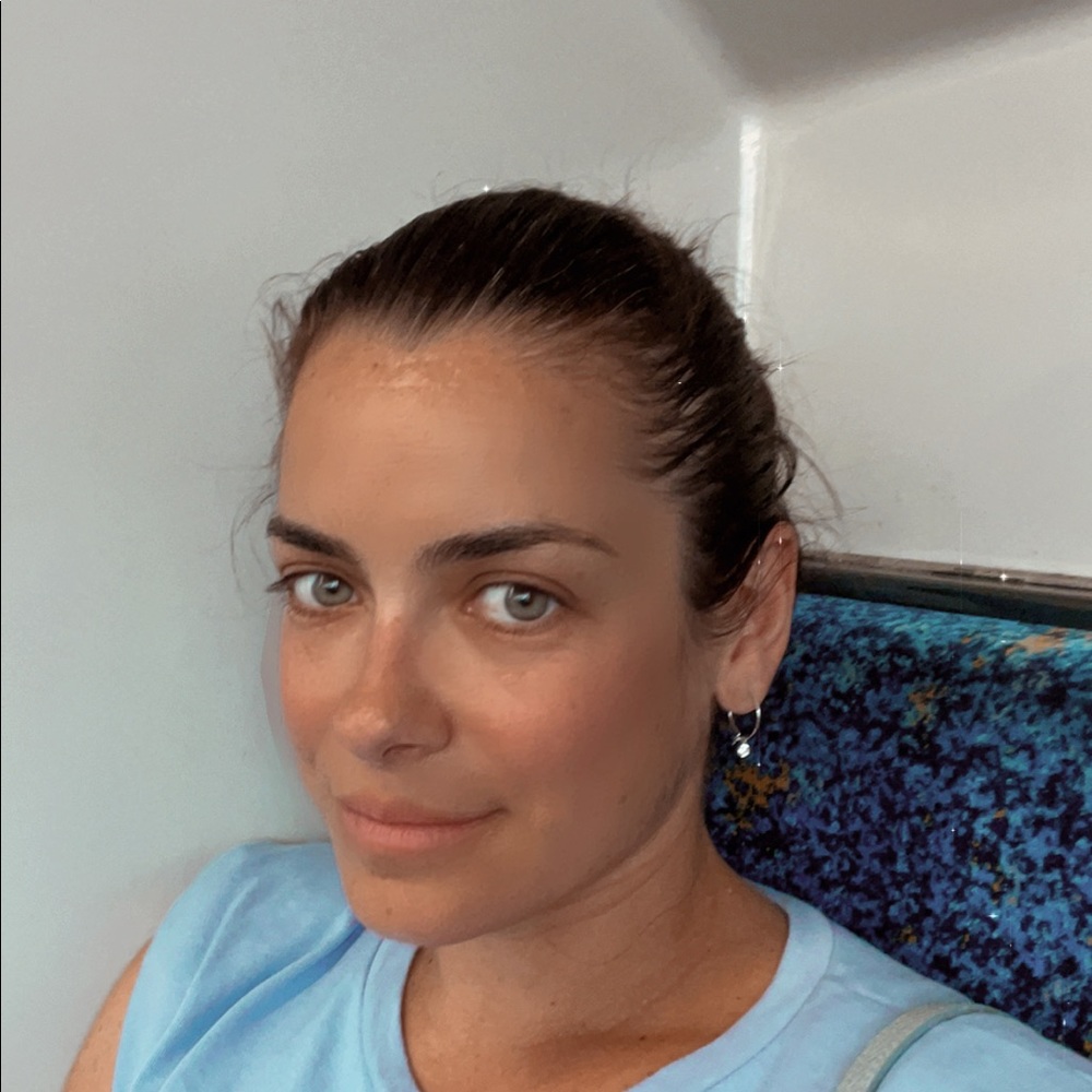 Meet your Posher, Elena